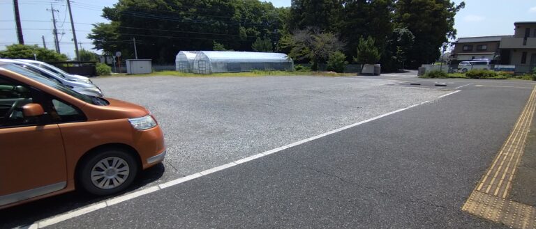 外観2c（駐車場）